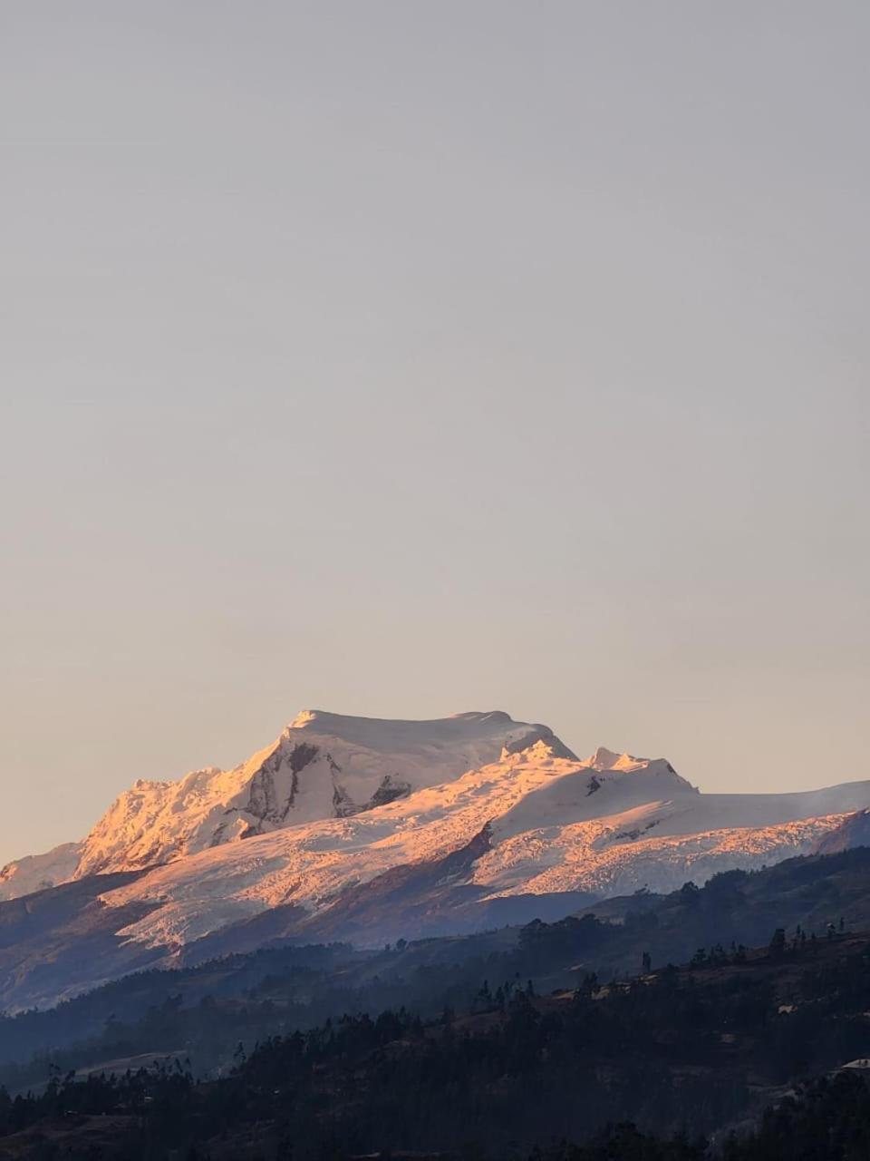 Lhotse Hostel B&B Huaraz  Εξωτερικό φωτογραφία