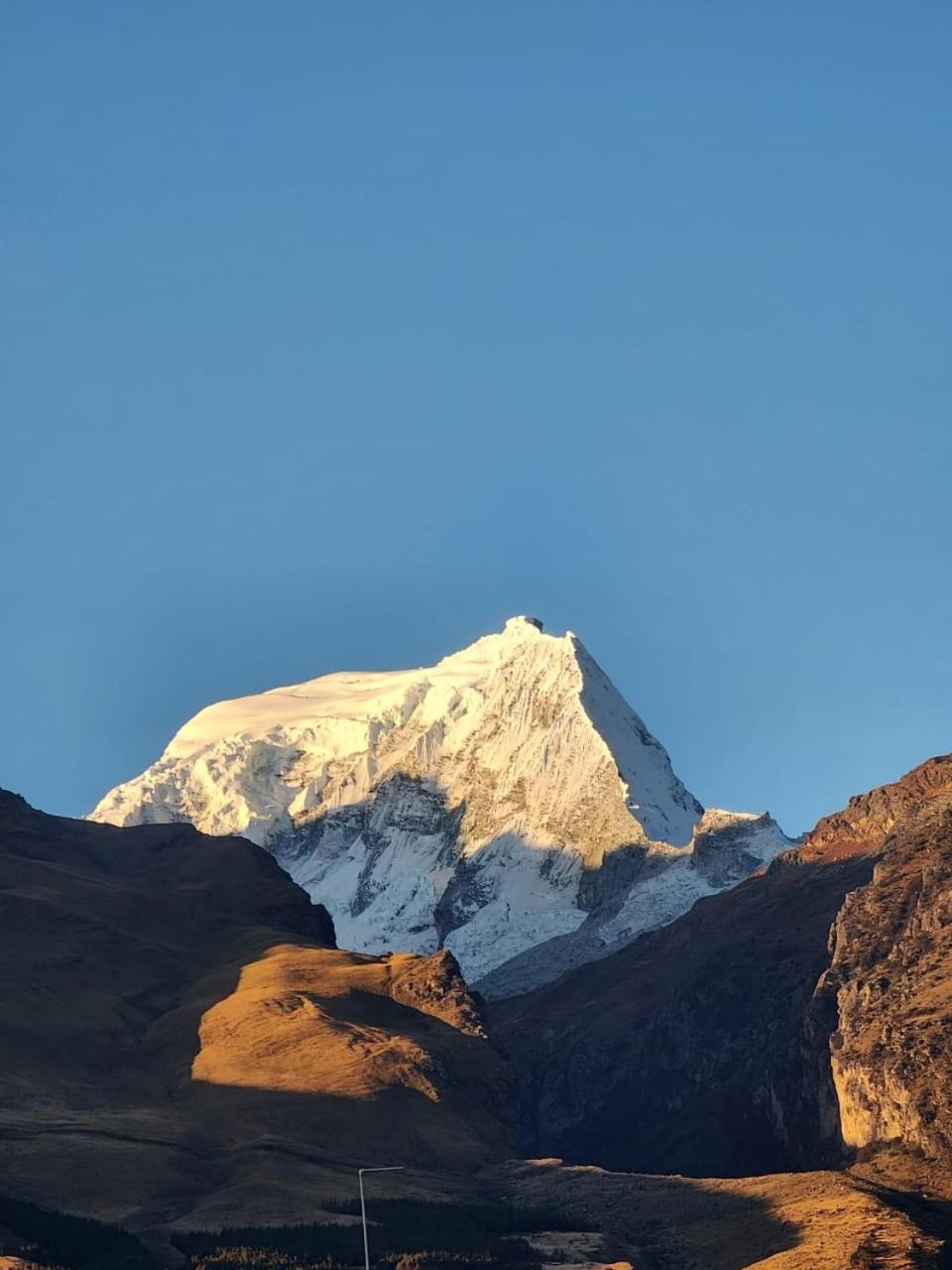 Lhotse Hostel B&B Huaraz  Εξωτερικό φωτογραφία