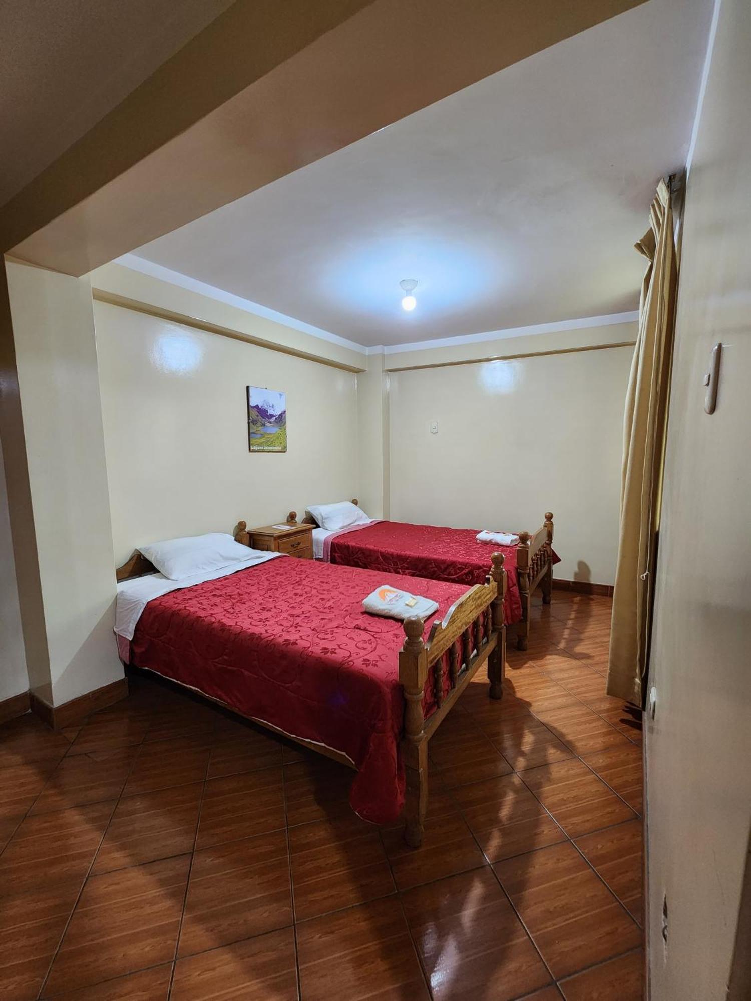 Lhotse Hostel B&B Huaraz  Εξωτερικό φωτογραφία