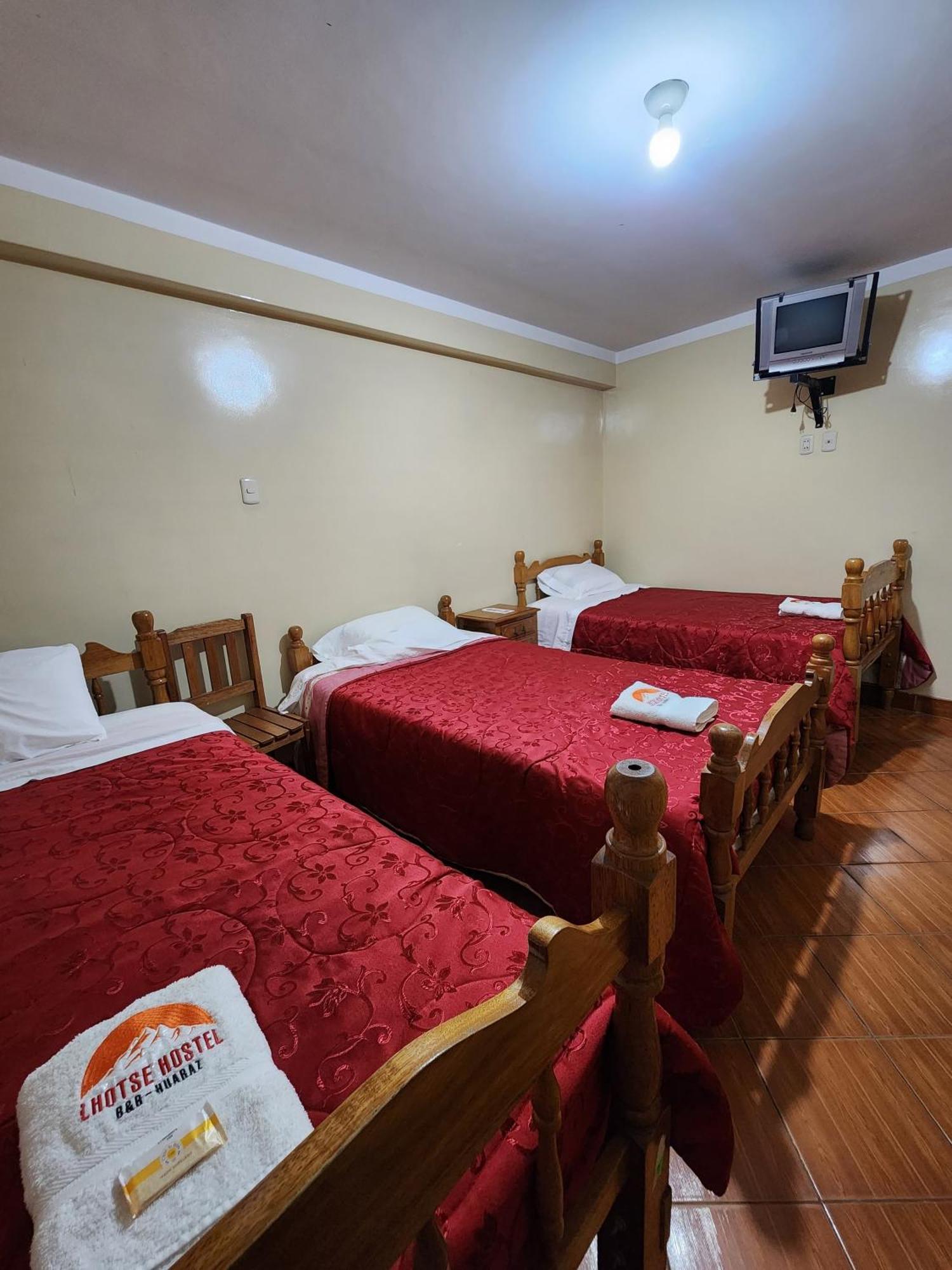 Lhotse Hostel B&B Huaraz  Εξωτερικό φωτογραφία