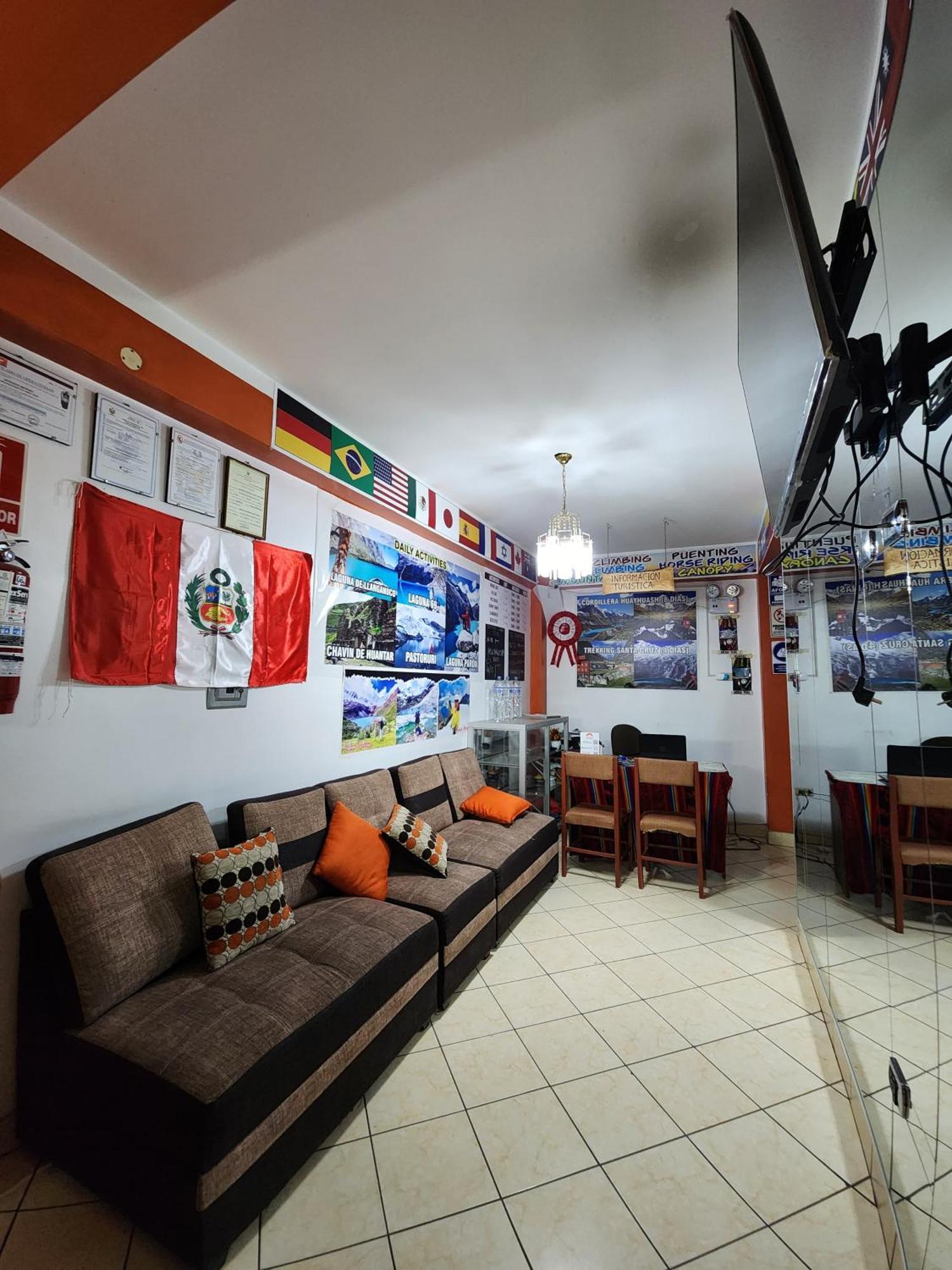 Lhotse Hostel B&B Huaraz  Εξωτερικό φωτογραφία